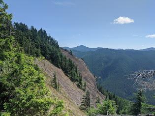 The mountain drops off steeply, if you leave the ridge