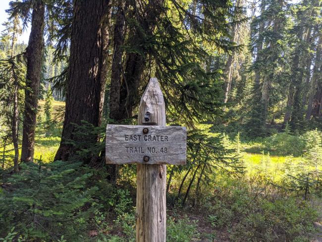 Signpost showing the East Crater Trail