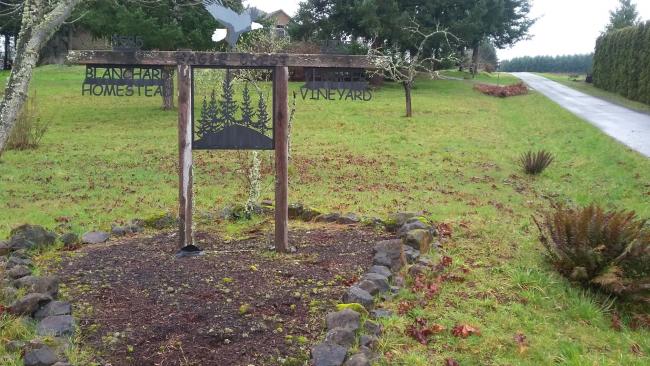 Drive sign for Vermeer Vineyard