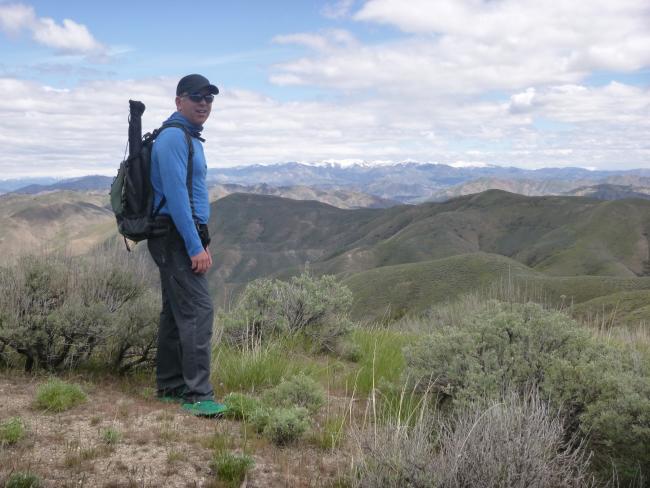 Along the main ridgeline about a mile in