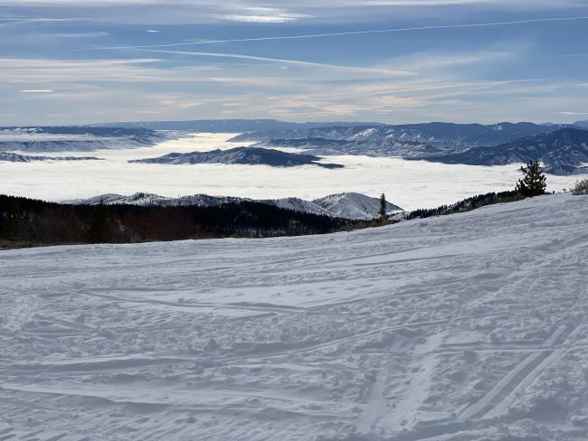 The view to the south towards Wenatchee. Chelan Valley and the Columbia River go