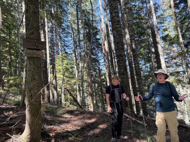 trail 126 rejoins main trail 2 guys by an unmaintained trail sign