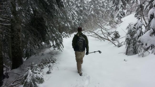 KF7PXT heading up the trail