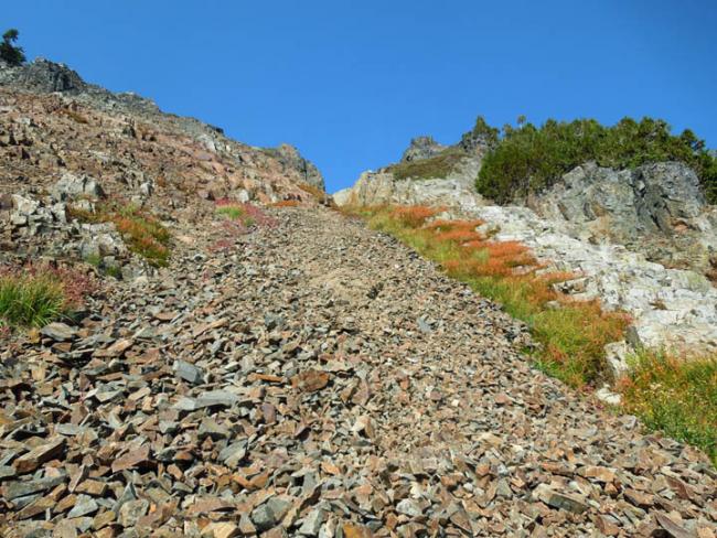 Gravel Chute up to the ridge saddle