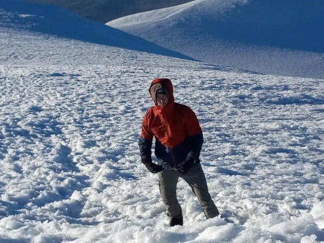 Stringing a wire at 12k feet in 20mph winds