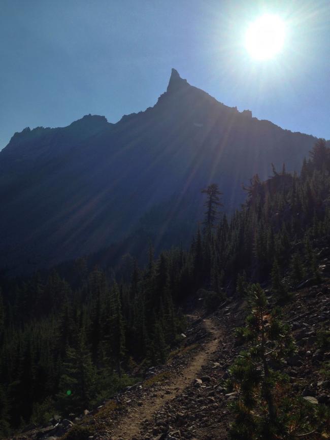 morning view of summit from PCT junction with Mt. Thielsen trail