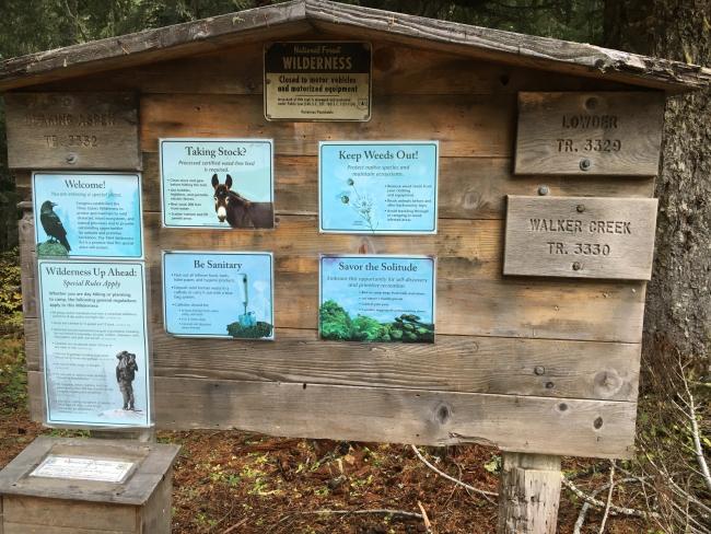 Kiosk at trailhead. Lowder trail to right.