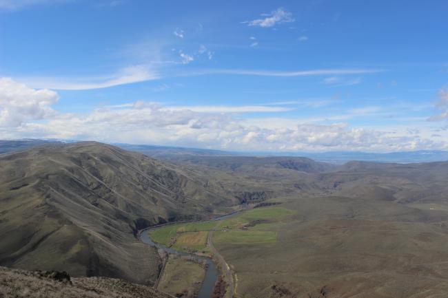 Looking North toward Ellensburg